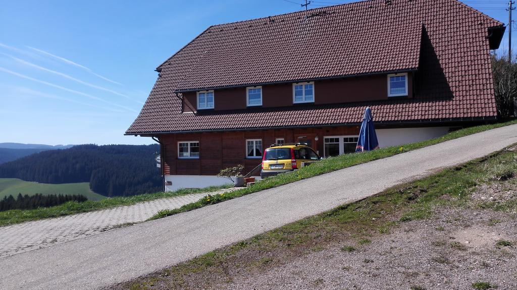 Pension Forsthaus Taele - Das Gaestehaus Vom Schwarzwaldgasthaus Salenhof Titisee-Neustadt Eksteriør bilde